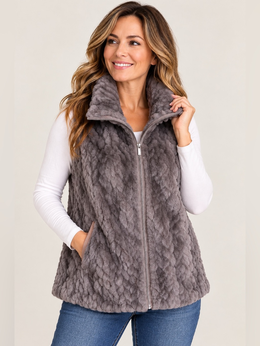 Catherine Malandrino 1X Gray Cable Textured Faux Fur Zip Vest MSRP $98